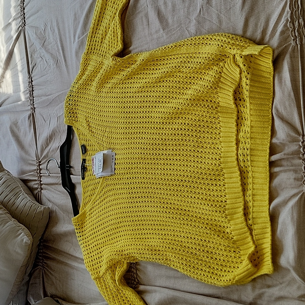 NEW WITH TAGS Jeanne Pierre Yellow Pullover Sweater